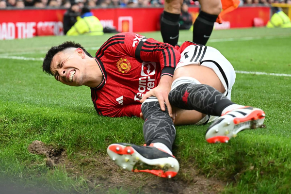 lisandro-martinez lisandro-martinez