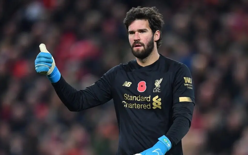 jogador-do-futebol-alisson-becker